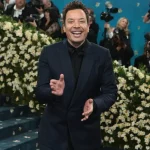Blake Shelton Leaves Jimmy Fallon Speechless With Hilarious Comment About His "Fake Laughing" Habit
