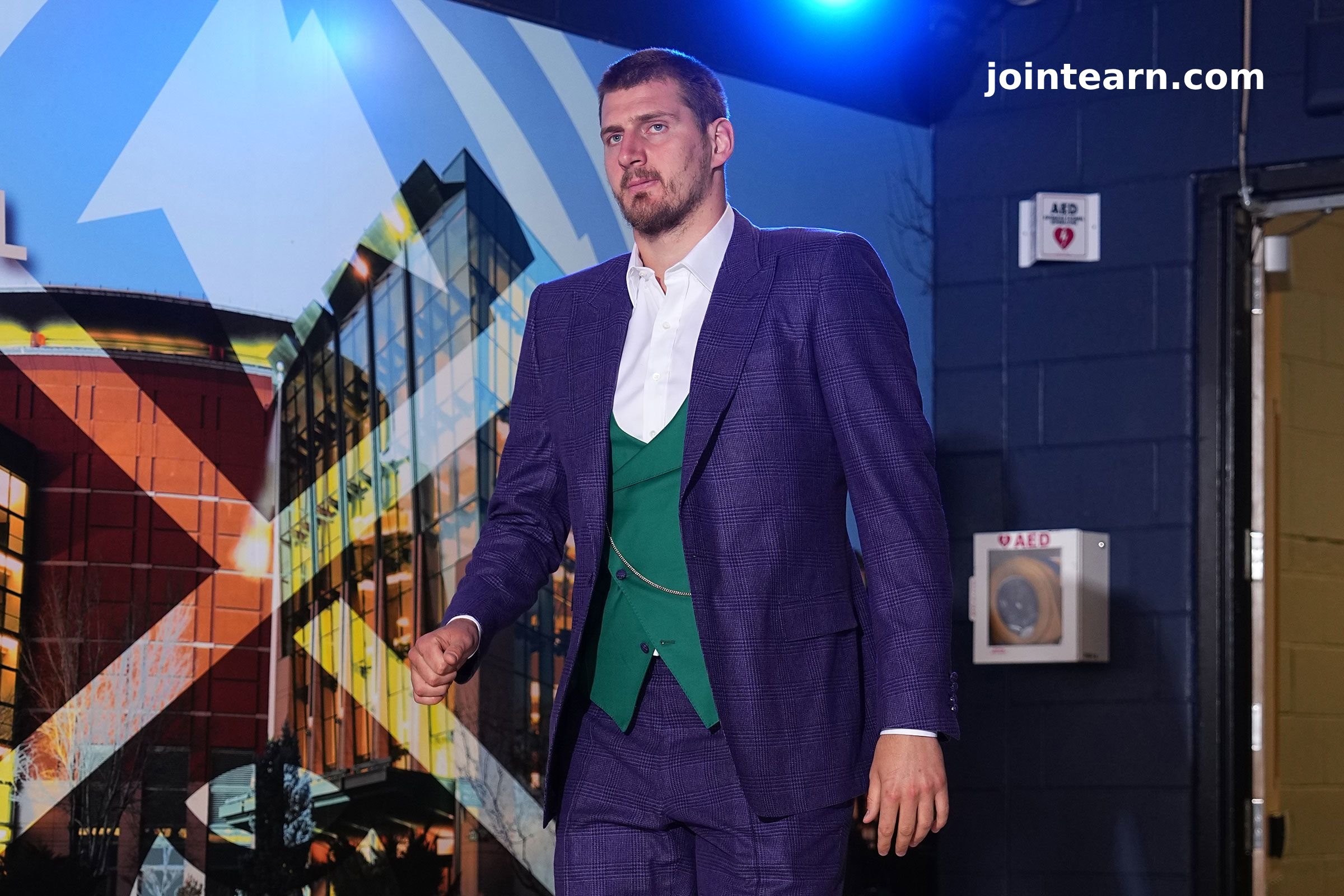 NBA Playoffs 2025: Nikola Jokić Steals the Show in Joker Costume Before Nuggets Win Game 3