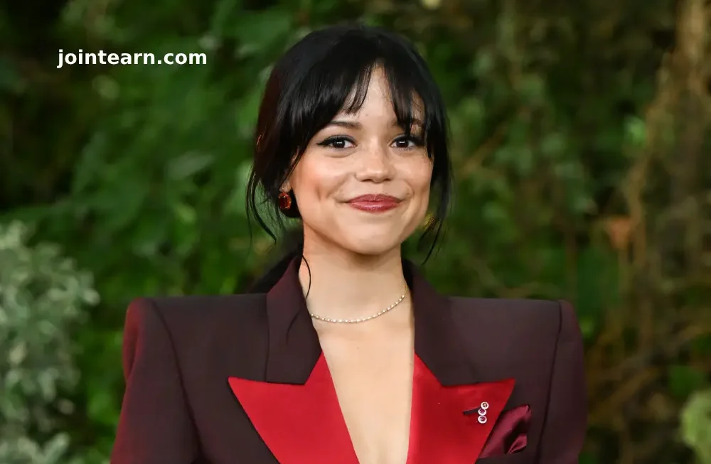 Jenna Ortega Reveals She's Ready to Direct Her First Movie