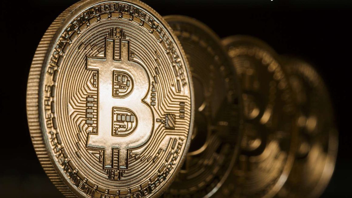 Bitcoin Surges Past $113,000, Driven by Trump’s Pro-Crypto Policies and Institutional Demand