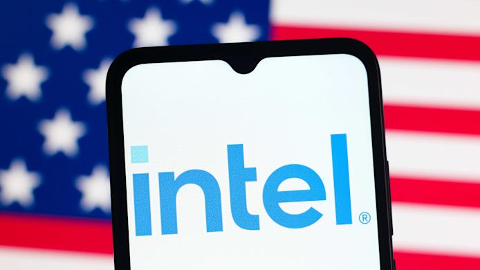 Intel Secures $8.9 Billion U.S. Government Investment for 9.9% Stake Amid Semiconductor Turnaround Struggles