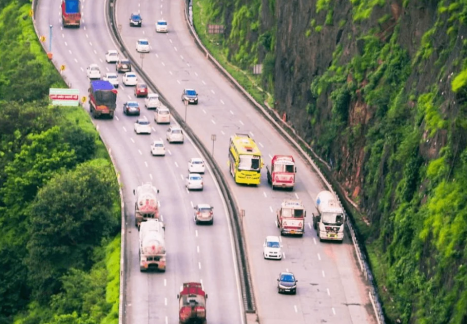 Ban on Heavy Vehicles on Mumbai–Goa Highway During Ganeshotsav to Ensure Smooth Traffic Flow